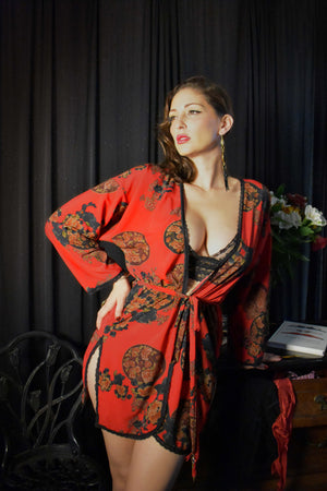 Le Moineau Luxe Robe- Red Kimono Floral